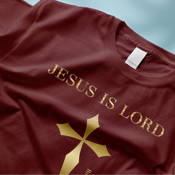 Men’s Shirt Jesus Is LORD Christian Faith Bible Verse T-Shirt - Picture 2 of 3